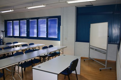 cm-empresas-03.jpg interior clase Centro de Empresas